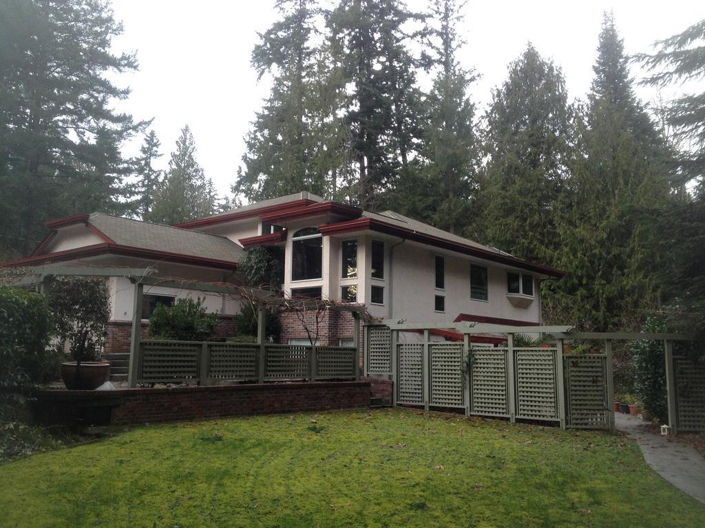 Ferienwohnung StudioOne Pebble Beach Powell River Exterior foto